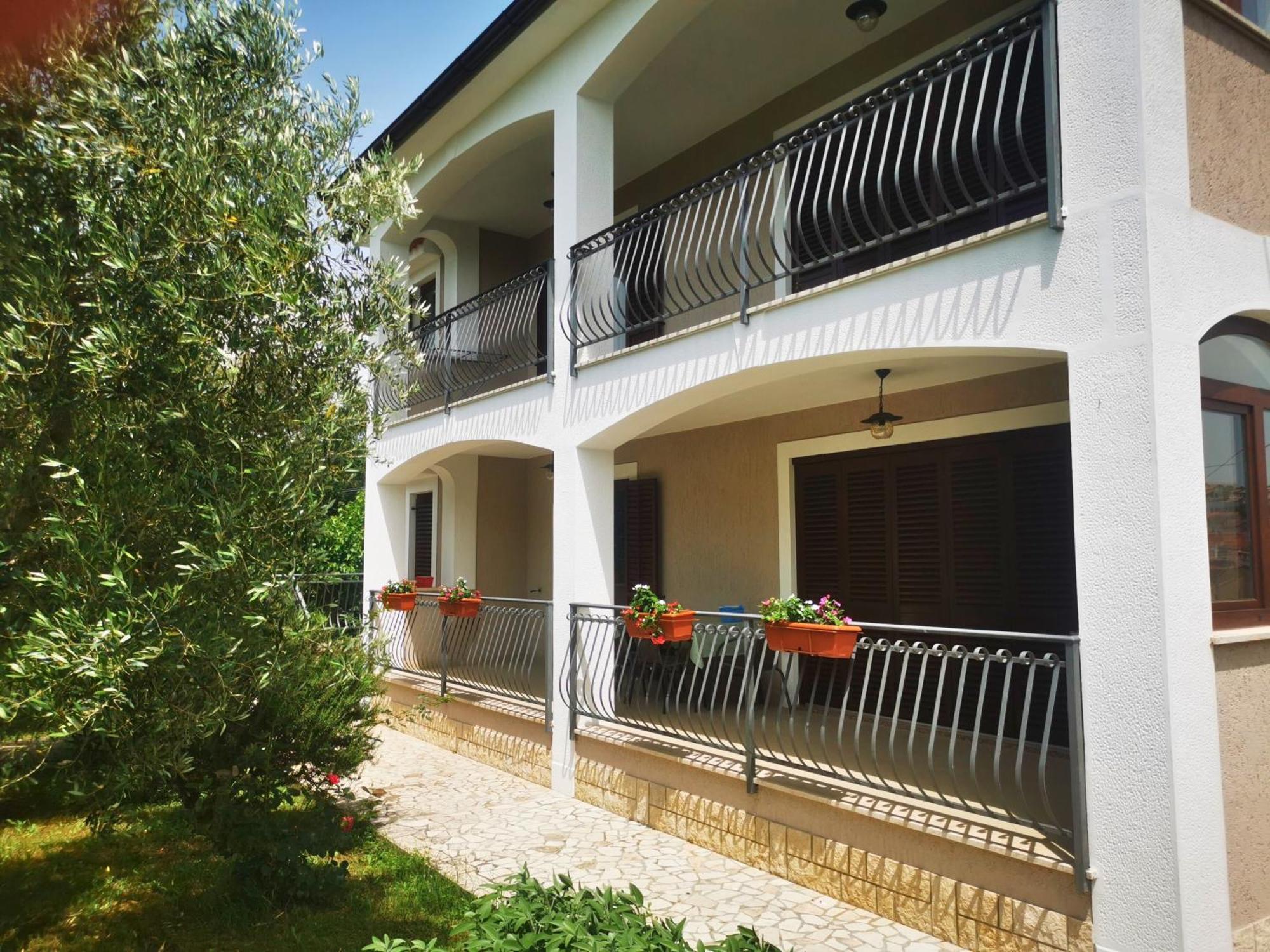 Garden Apartment Maria Vrsar Kültér fotó