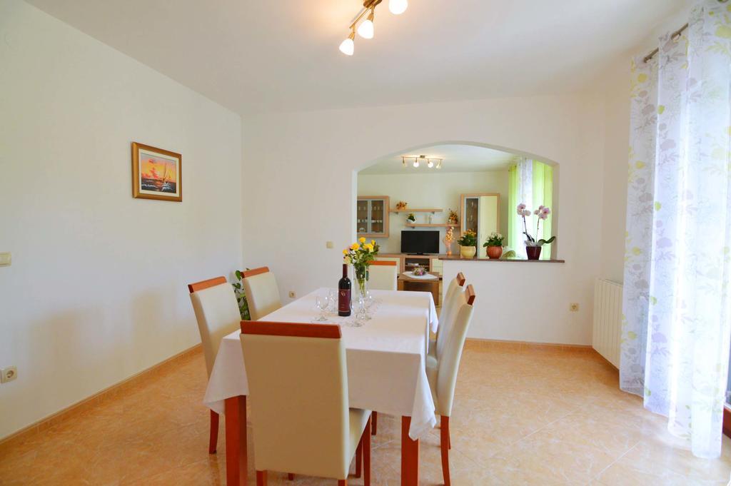 Garden Apartment Maria Vrsar Kültér fotó